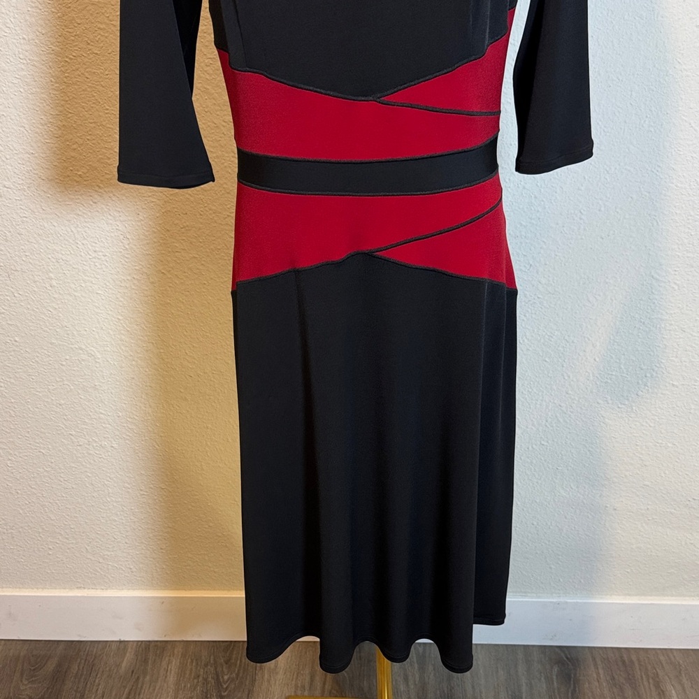 NWT Eva Varro 3/4 Sleeve Waist Contrast Insert Dress Black/Claret size Medium - Picture 5 of 15